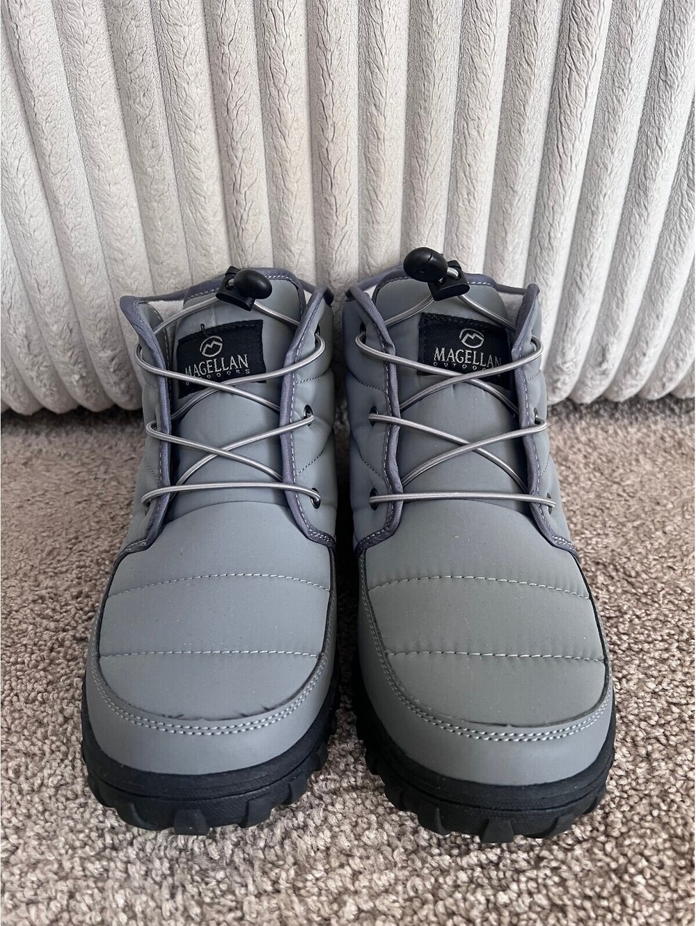 Magellnn Outdoor  insulated winter/camp boots mens size 10 Grey